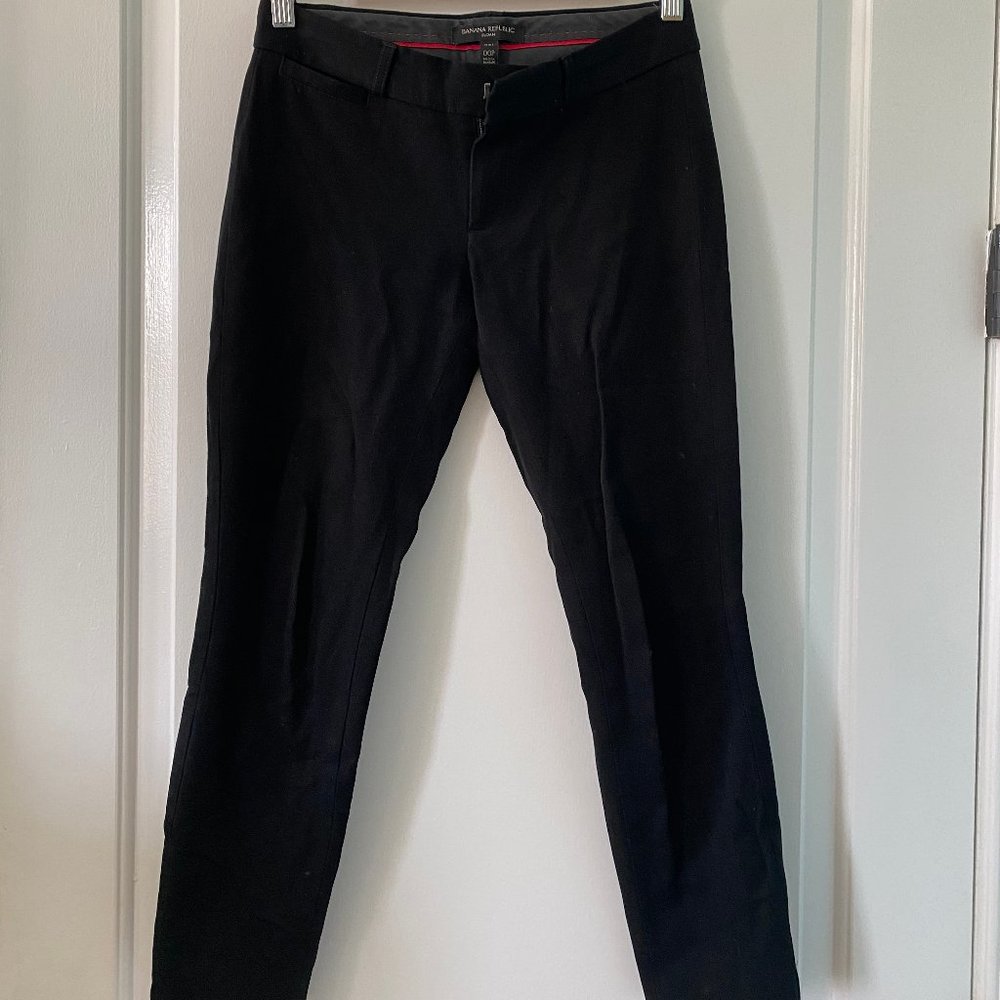 Banana Republic Sloan fit black trousers in 00P